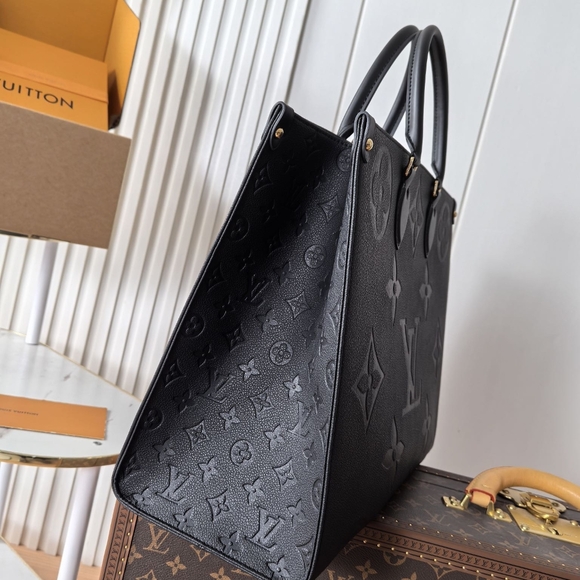 Louis Vuitton OnTheGo Black Tote Bag - Picture 5 of 6